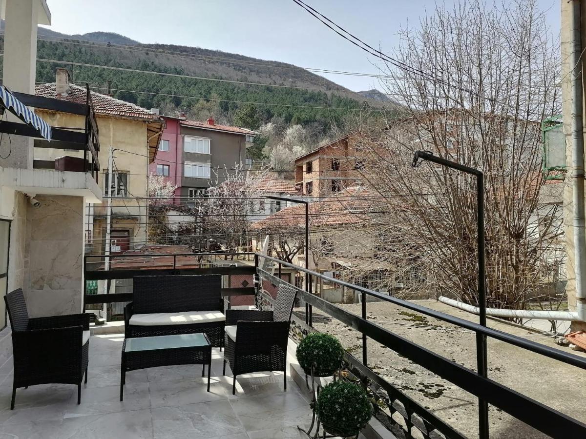 Студио Vratsa Ngoại thất bức ảnh